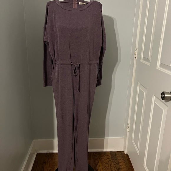 Serena Plum Jumpsuit - Picture 10 of 12